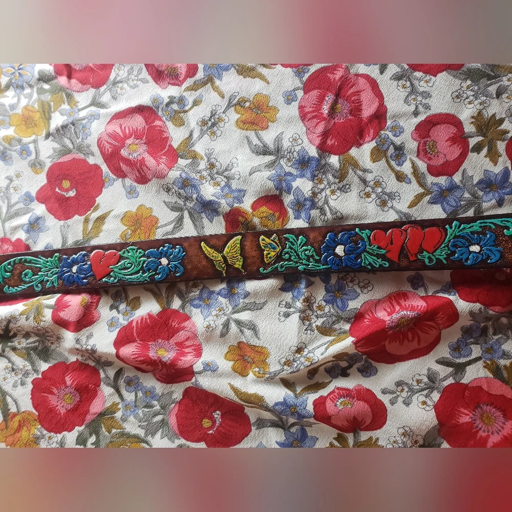 Vintage Tooled Leather Belt - Picture 3 of 8